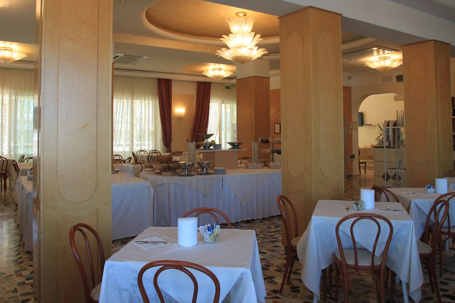 hotel adriatica sala