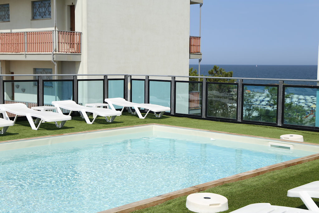 hotel mirage piscina
