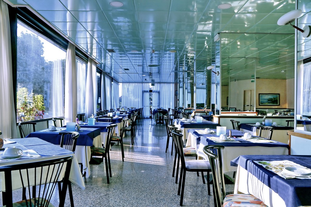 hotel mirage sala4