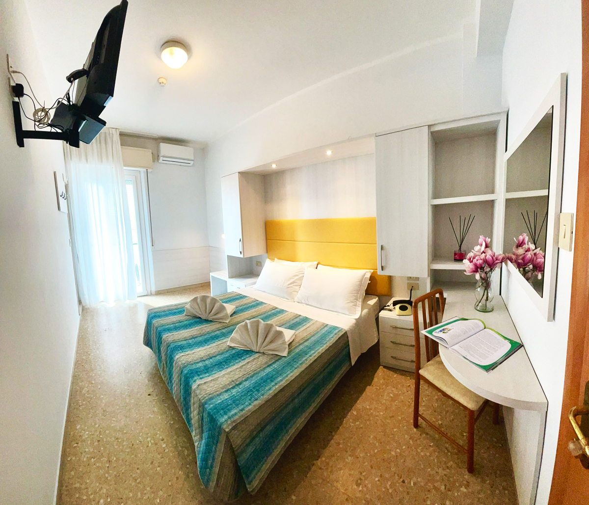 hotel crystal camera doppia