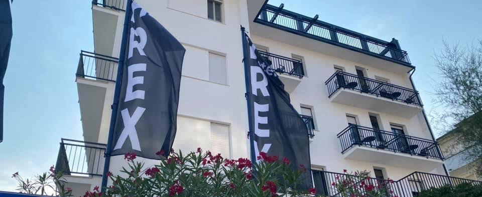 hotel rex front