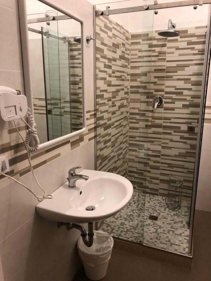 rimini hotel gin bagno2