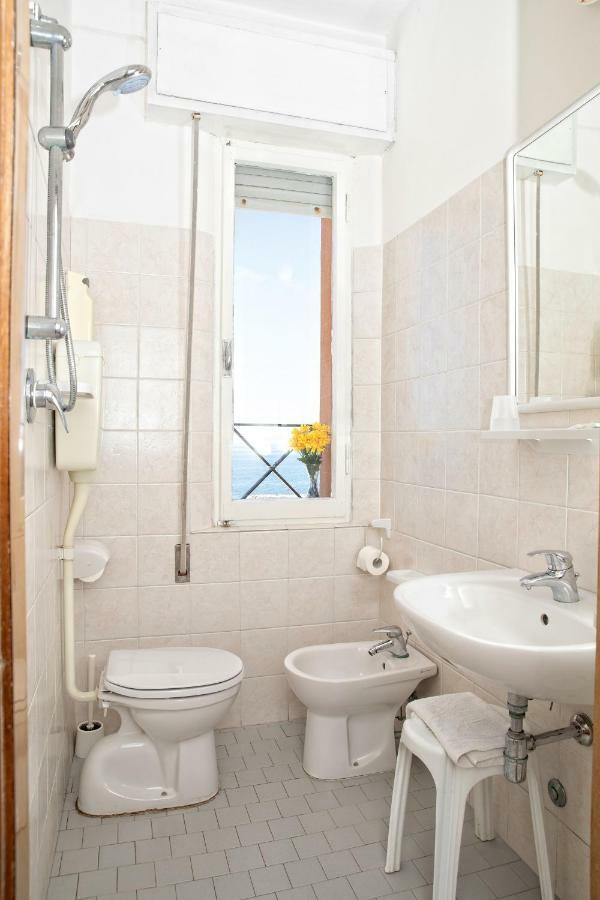 rimini hotel gin bagno3