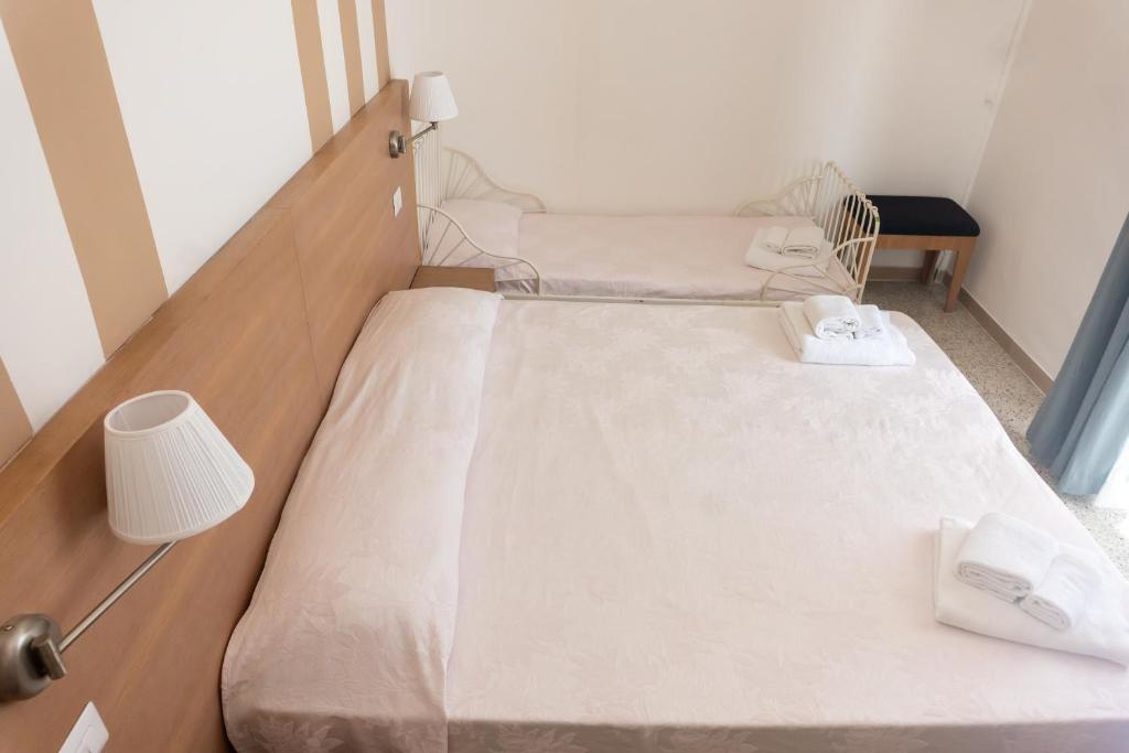 rimini hotel gin cameratripla