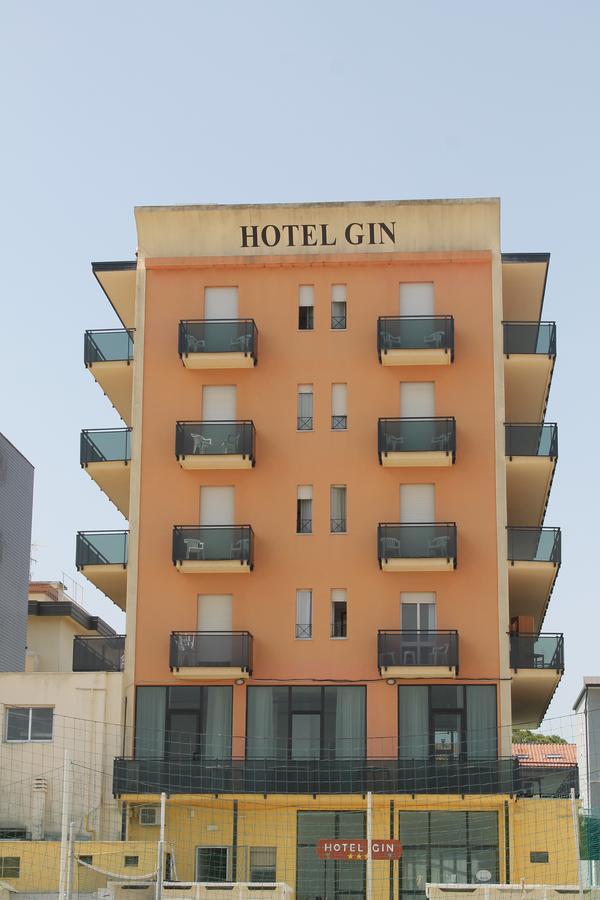 rimini hotel gin front