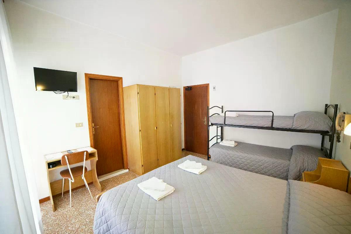 hotel ischia quadrupla