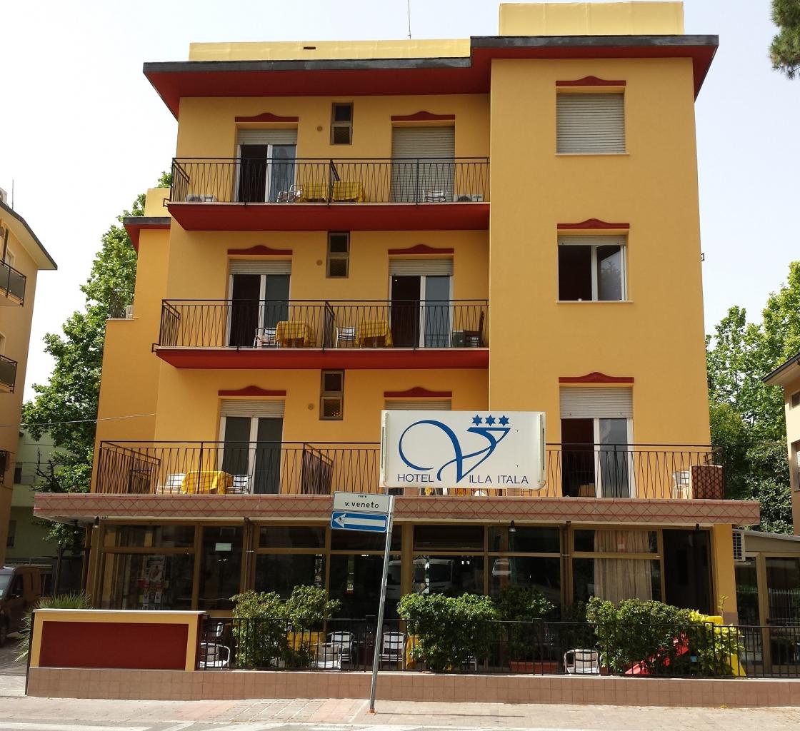 hotel villa itala front