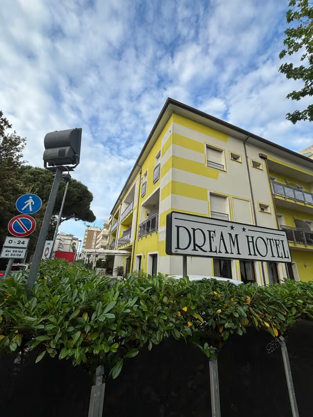 hotel dream esterno