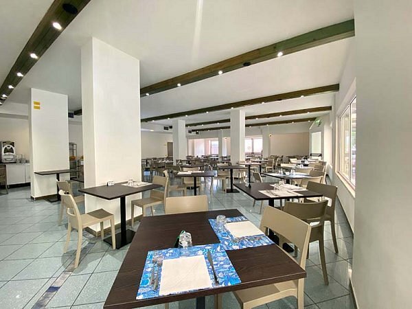 hotel aron sala4