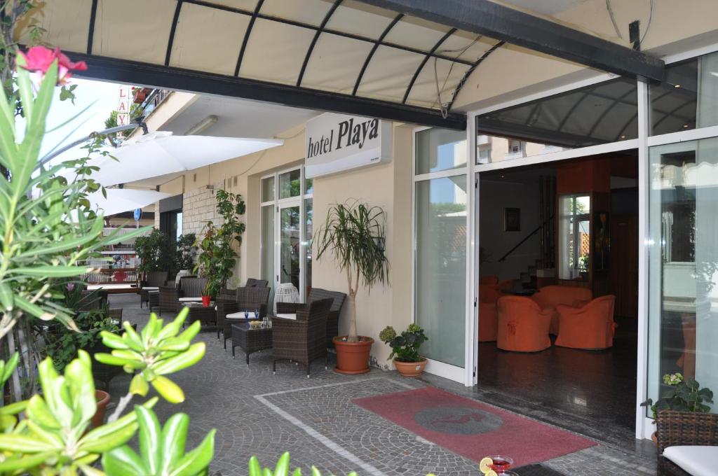 hotel playa front2