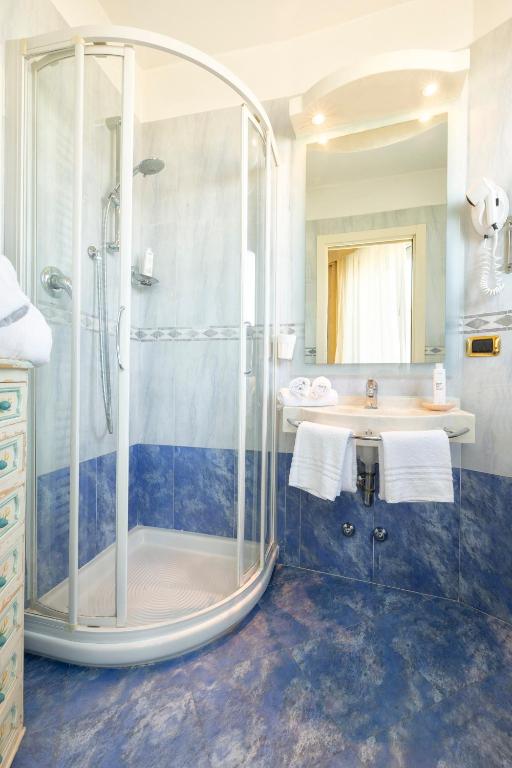 hotel baia imperiale bagno2