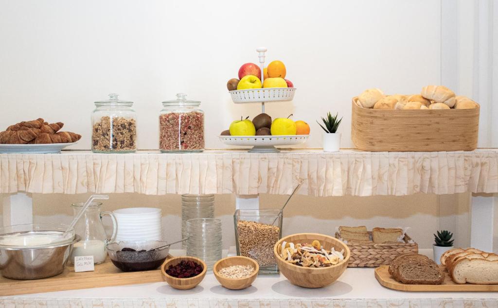 hotel rondinella e viola buffet colazione