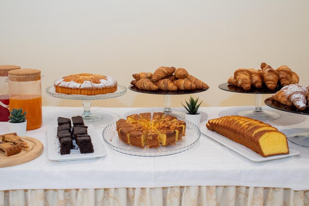 hotel rondinella e viola colazione dolci