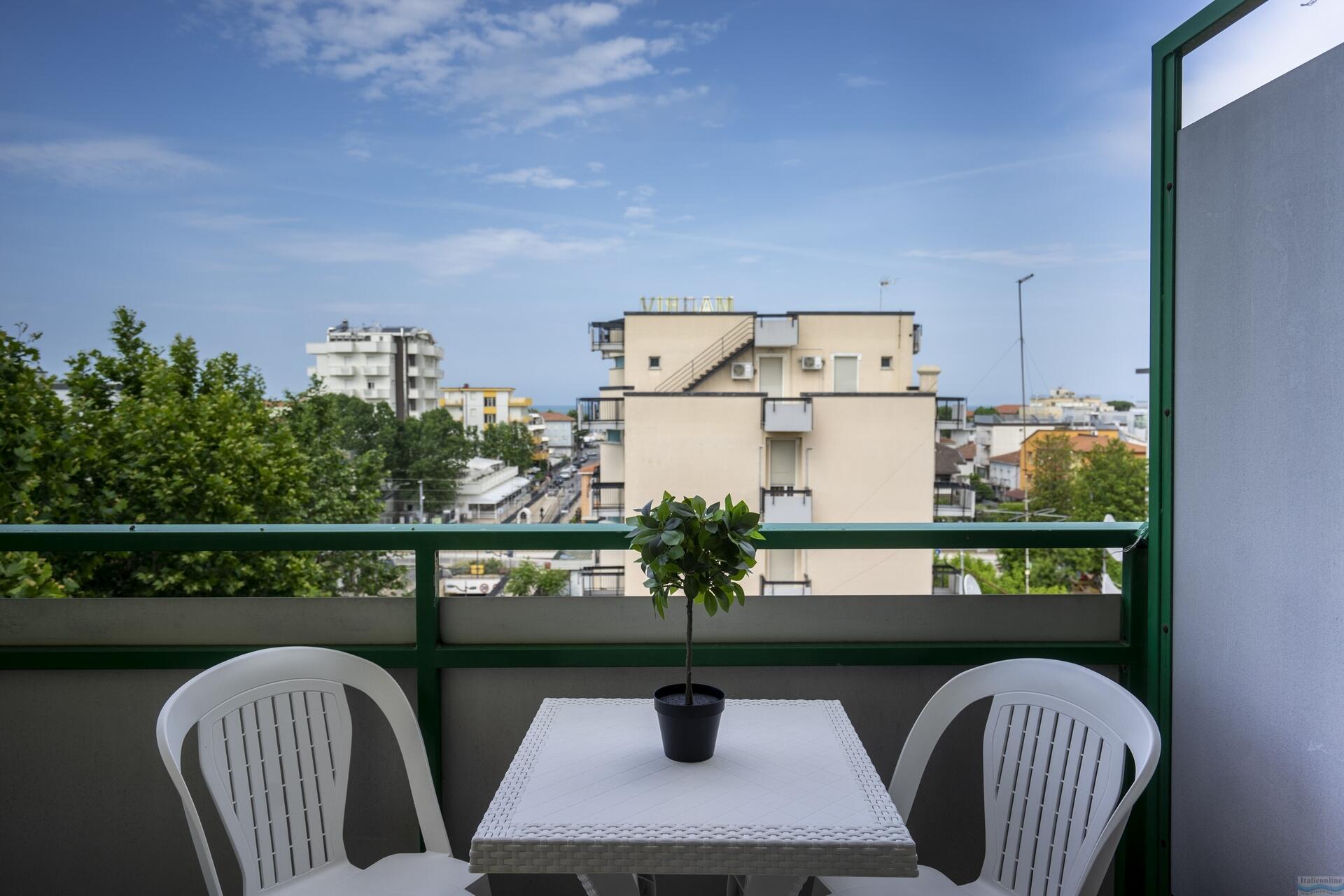 hotel mamy balcone