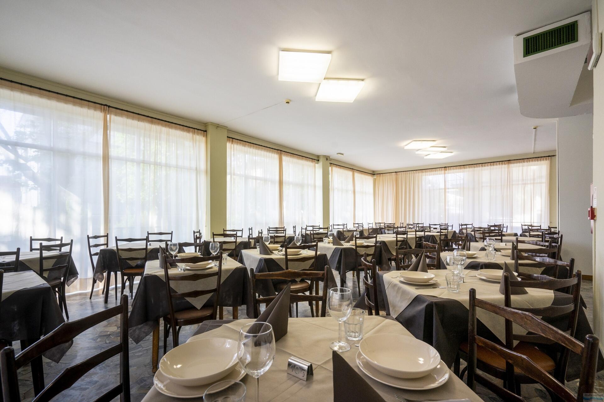 hotel mamy sala pranzo