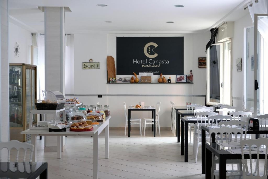 hotel canasta sala colazione