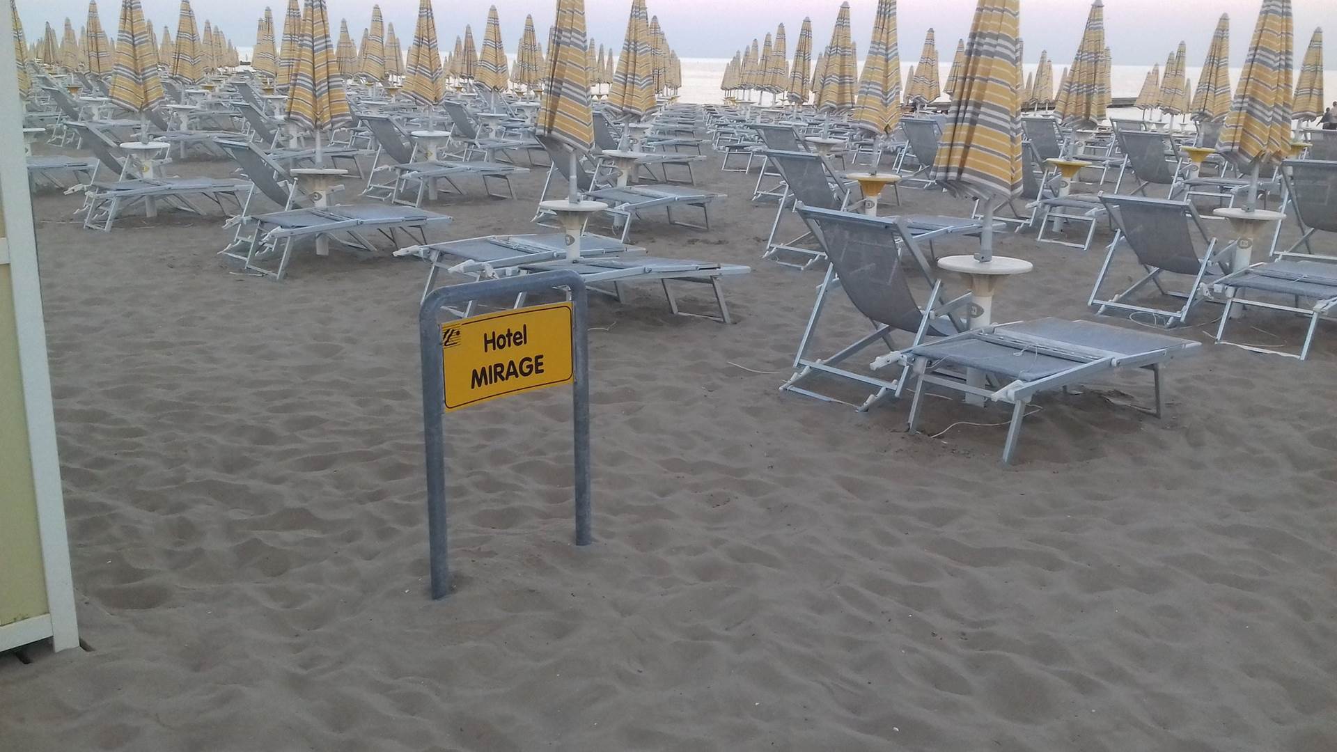 hotel mirage spiaggia