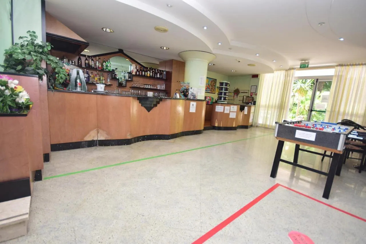 hotel como bar