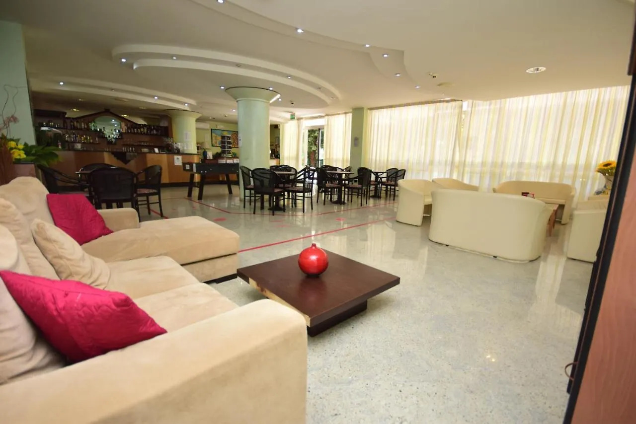 hotel como sala attesa