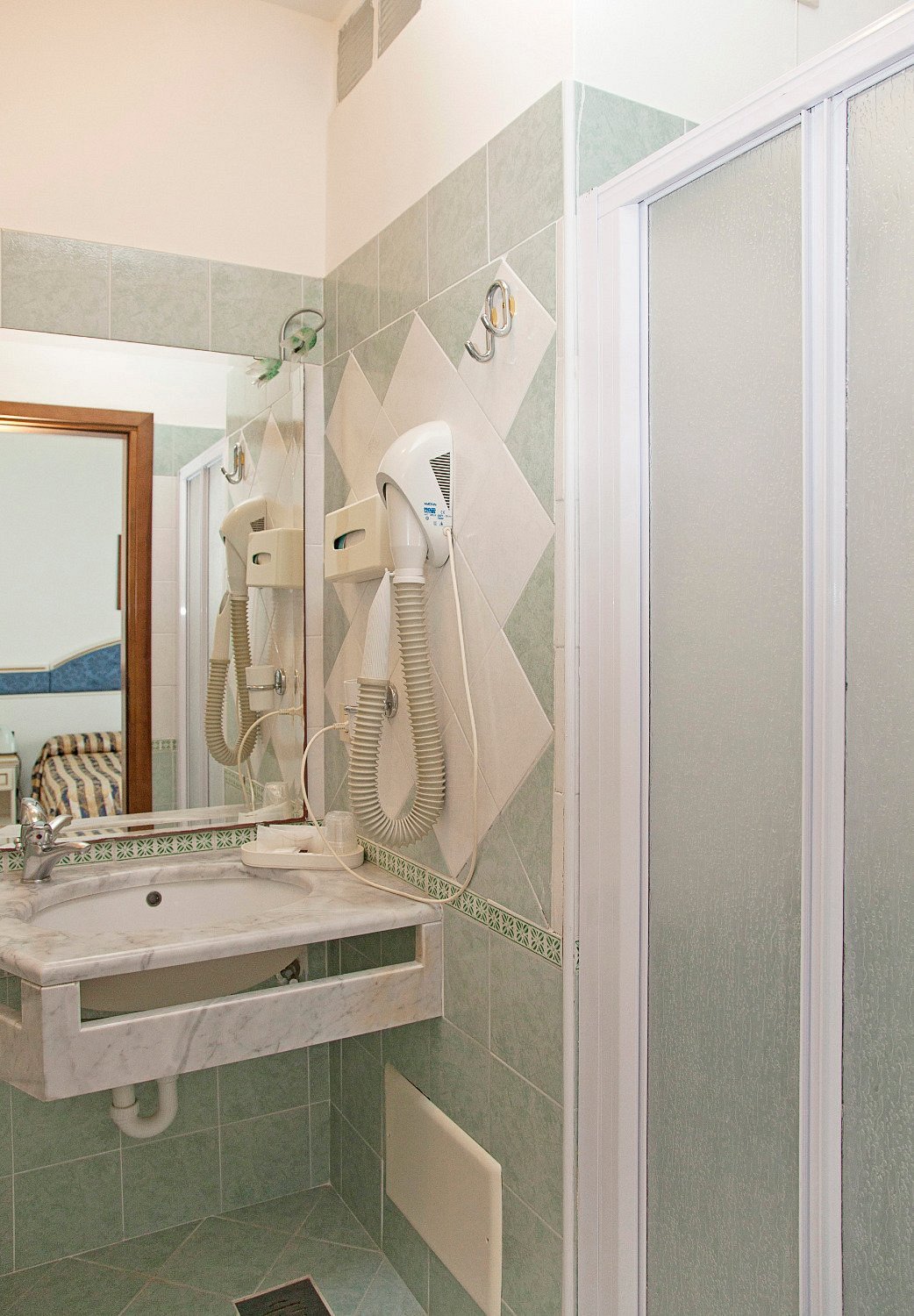 hotel elpiro bagno2