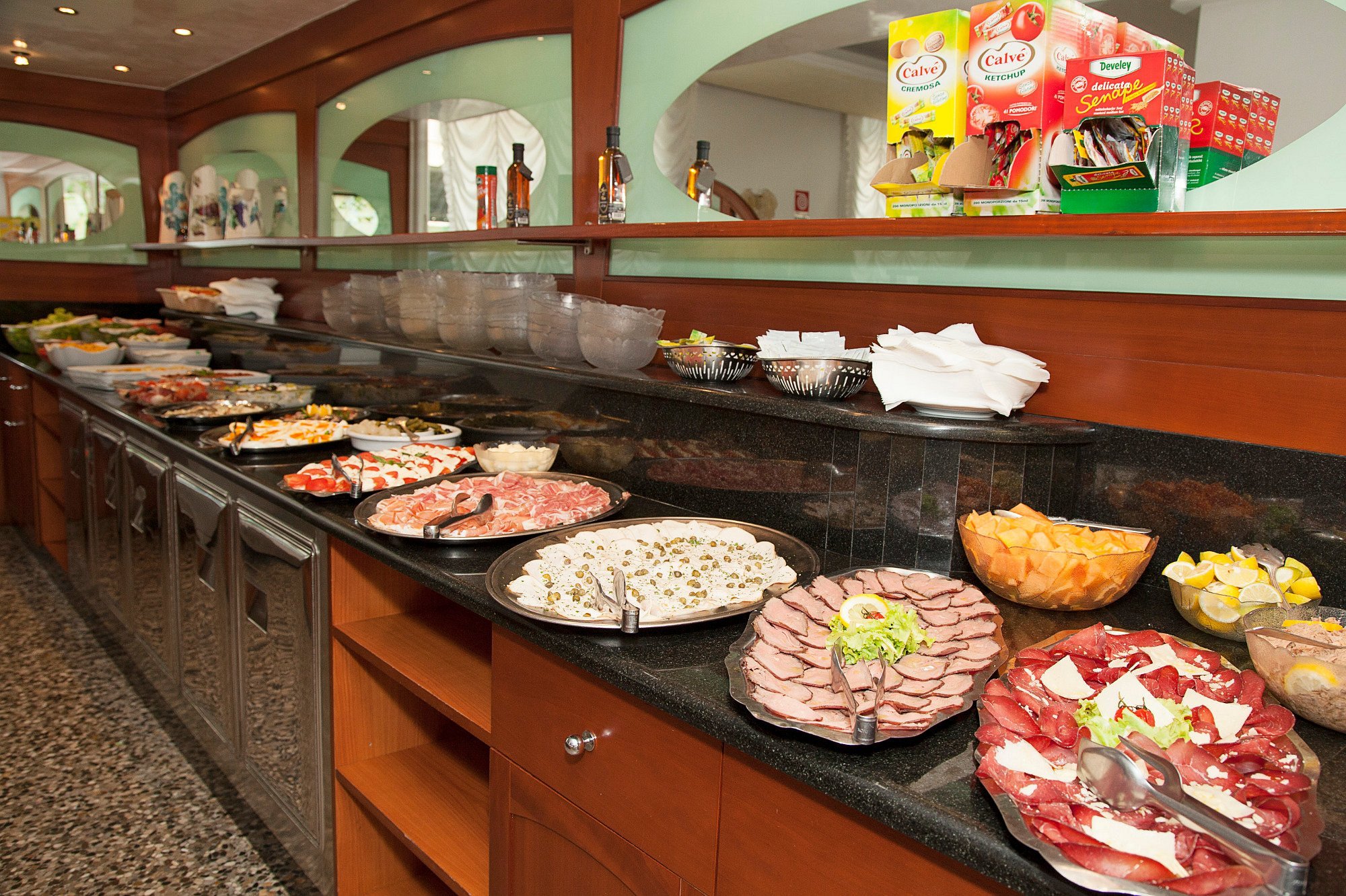 hotel elpiro buffet2