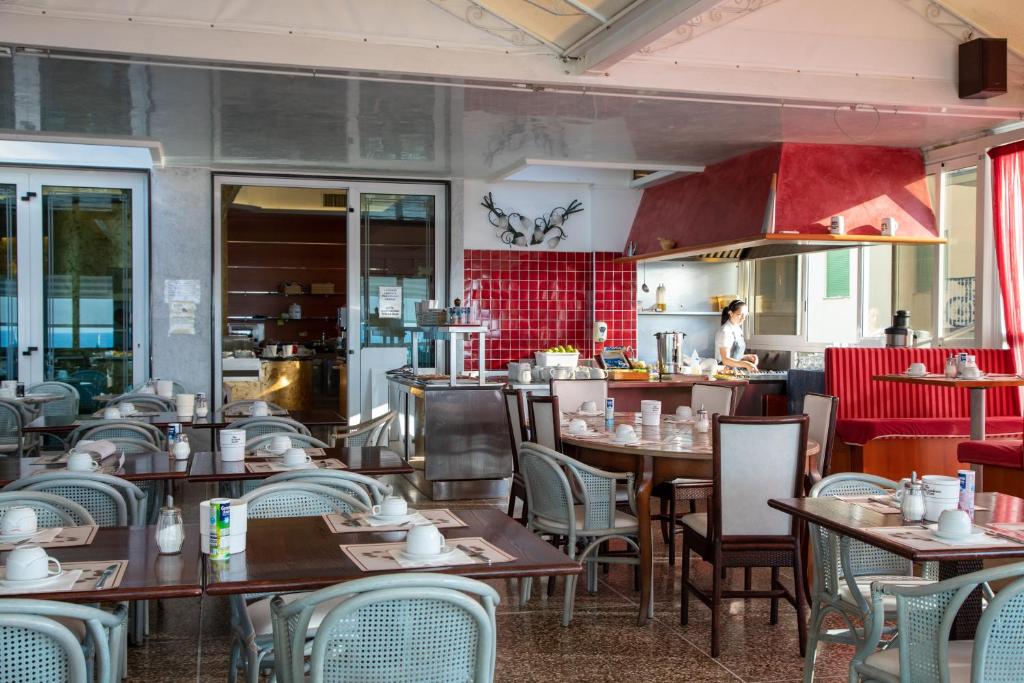 hotel elpiro sala3