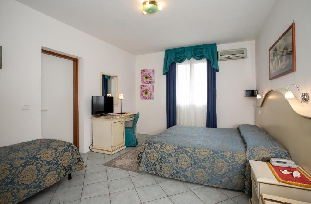 hotel elpiro tripla