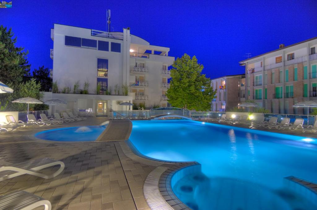 hotel firenze piscina3