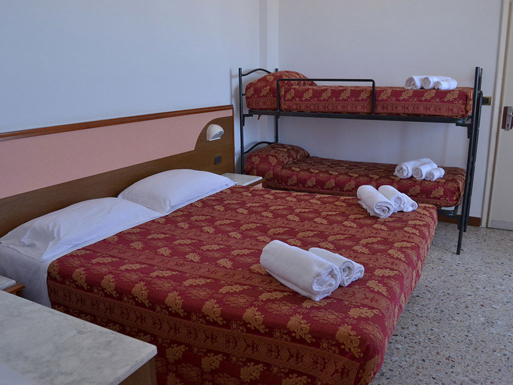hotel artide qadrupla