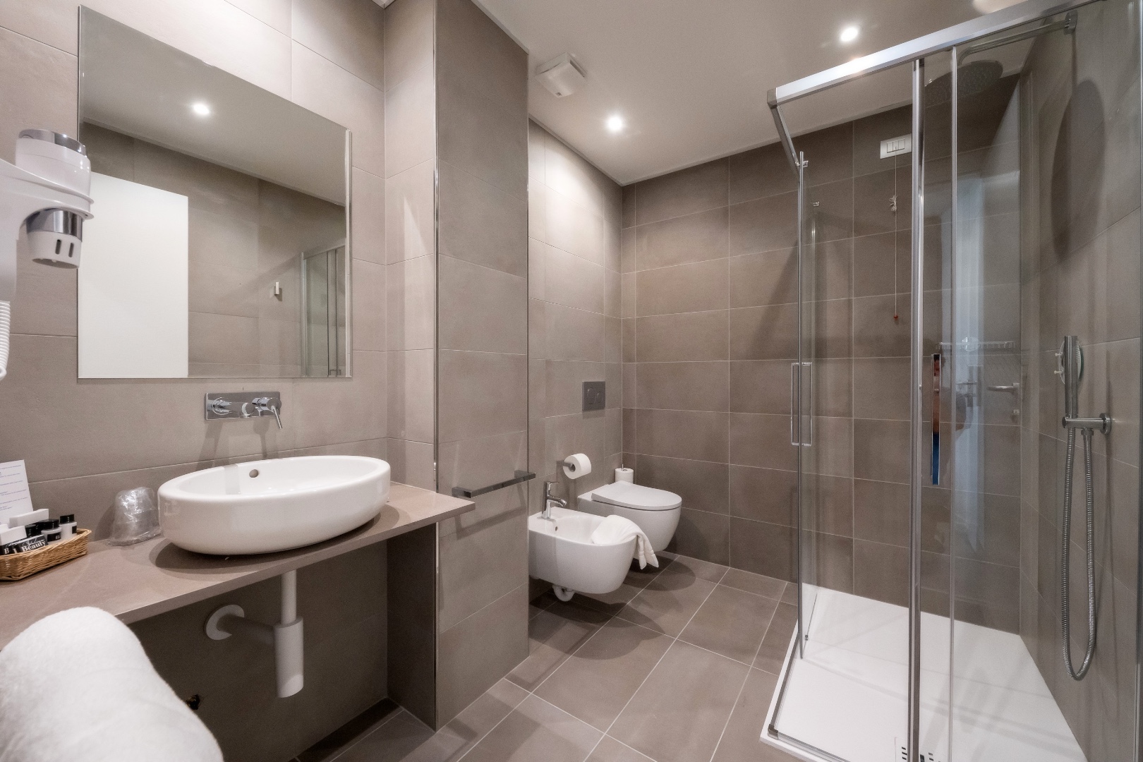 hotel garden sea junior suite orchidea bagno