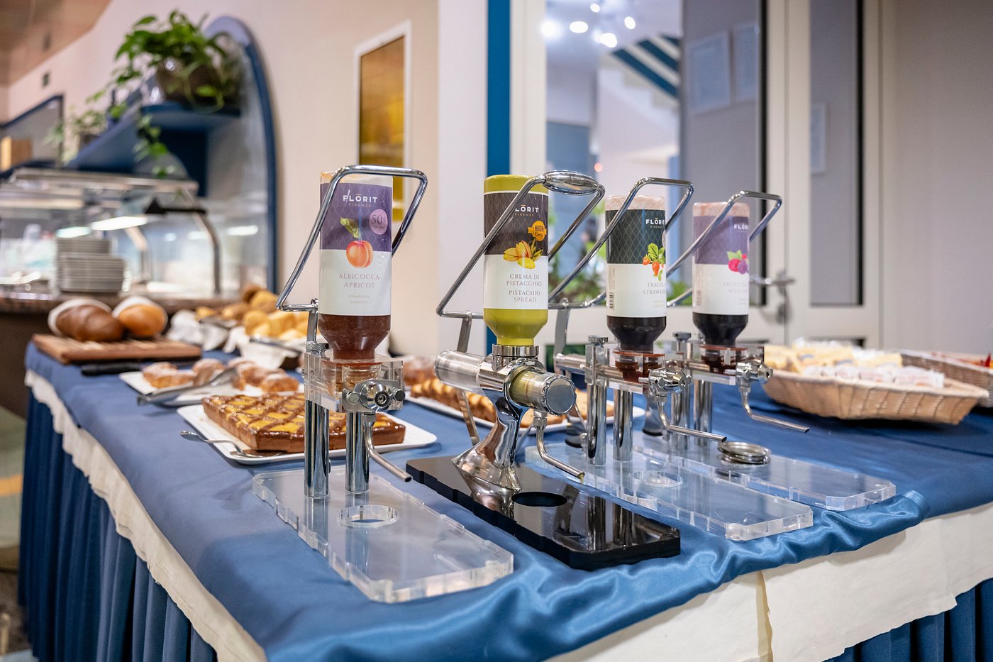 hotel luna bibione buffet colazione