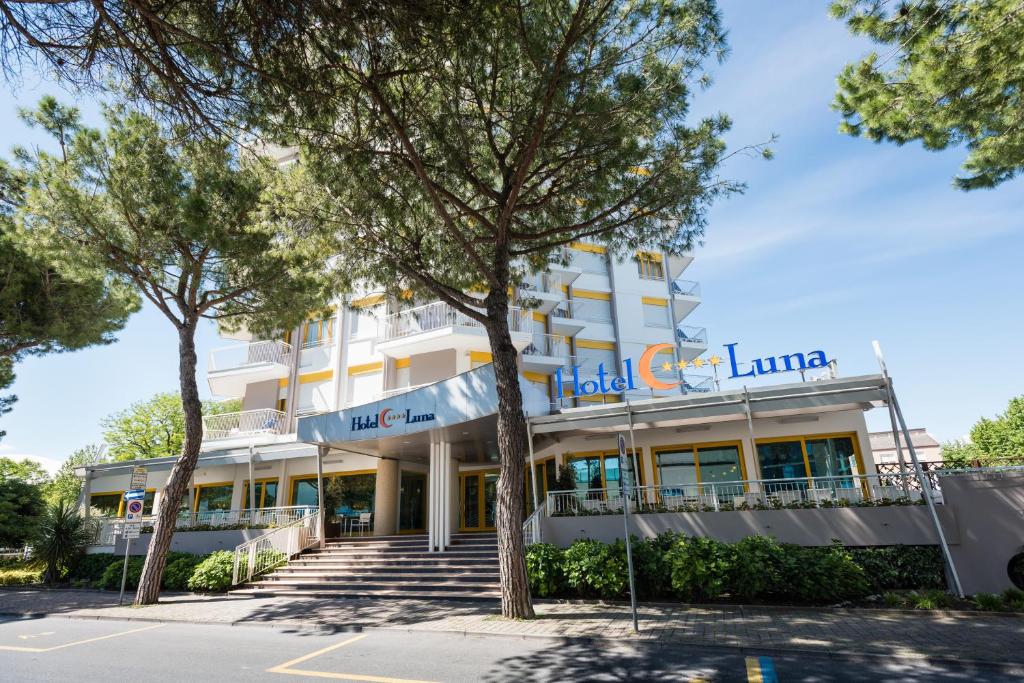 hotel luna bibione ingresso
