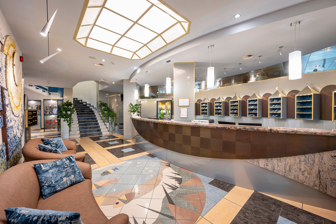 hotel luna bibione reception