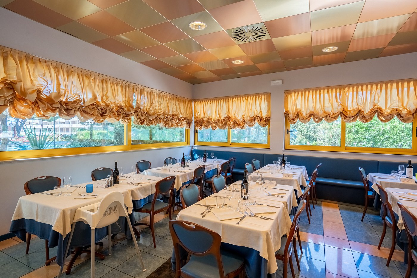 hotel luna bibione sala pranzo